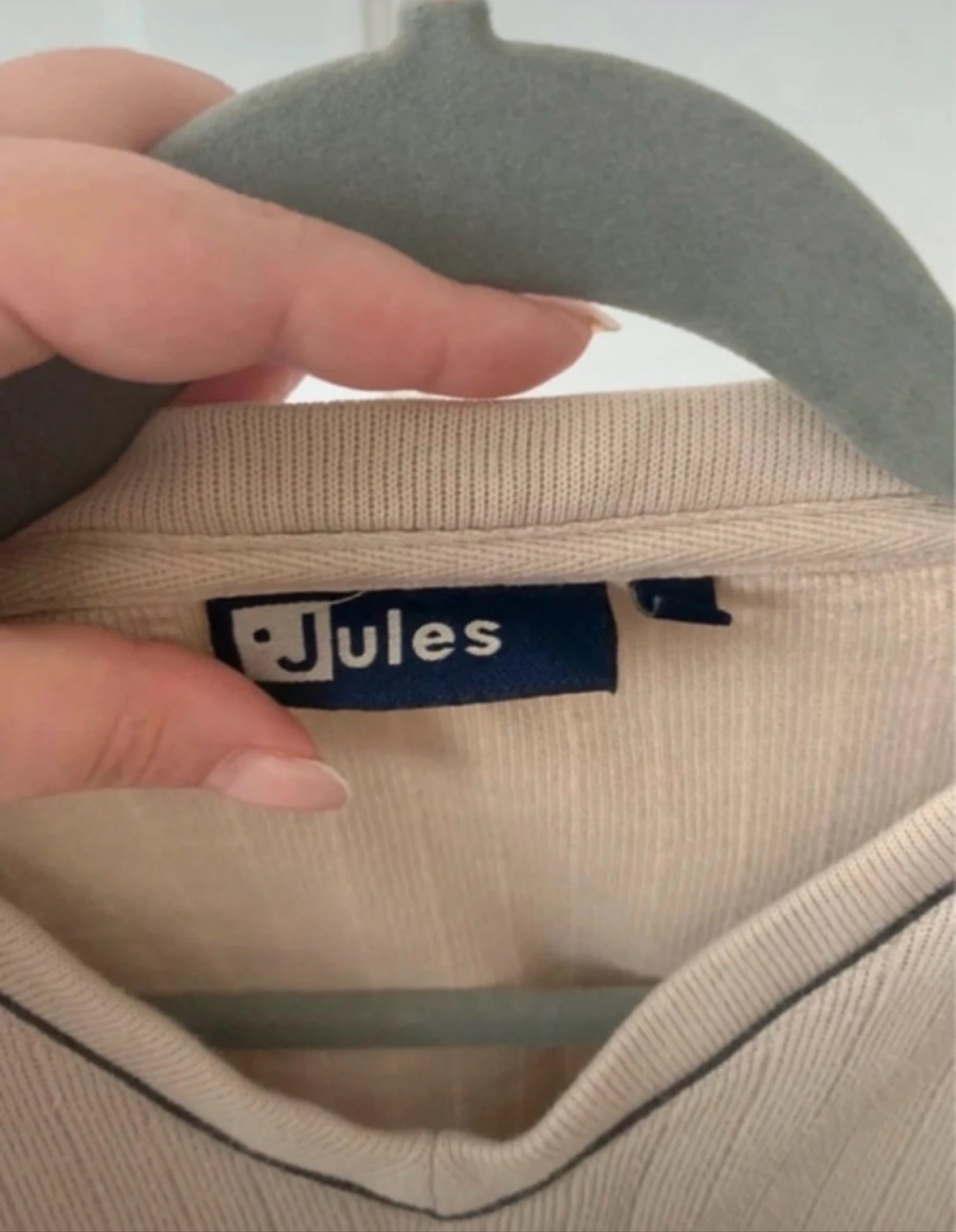 Vintage Cream Men's V-Neck Sweater - Size XL Jules – photo 3